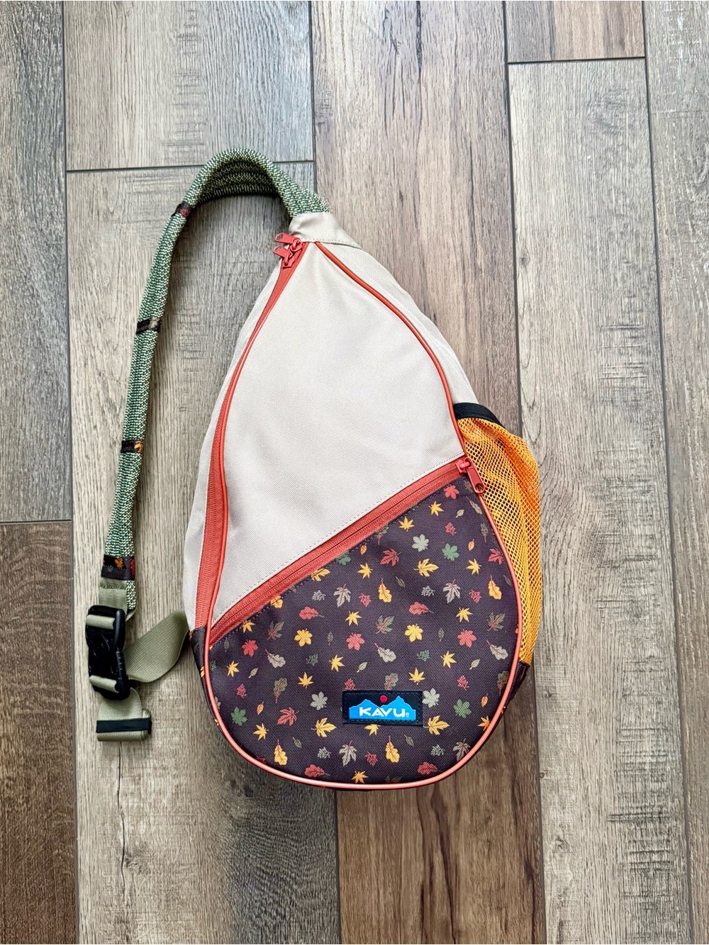 Kavu Paxton Sling Bag